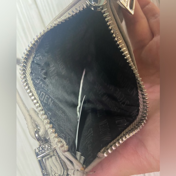 Steve Madden cardholder zippered wristlet NWOT - Picture 3 of 4